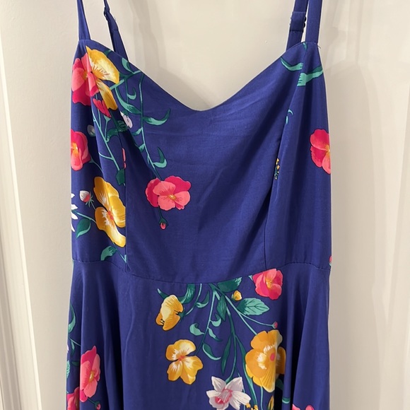 Beautiful blue flowered sundress - Picture 2 of 4